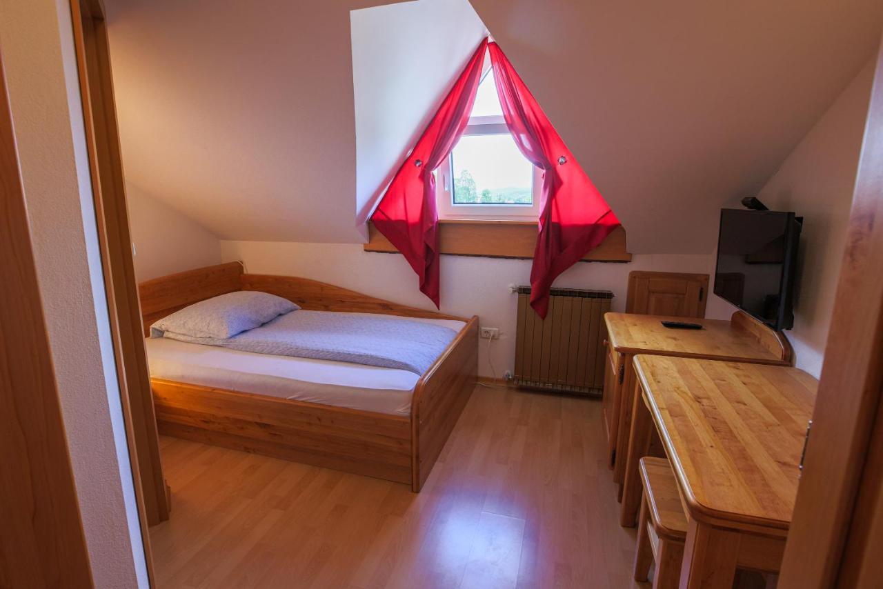 Domacija Malnarjevi Villa Villa Slavina ภายนอก รูปภาพ