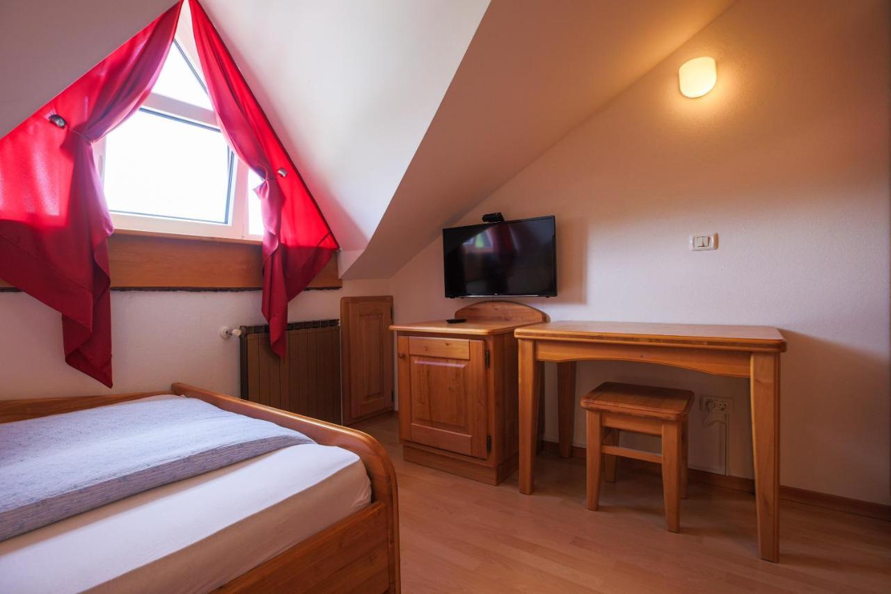 Domacija Malnarjevi Villa Villa Slavina ภายนอก รูปภาพ