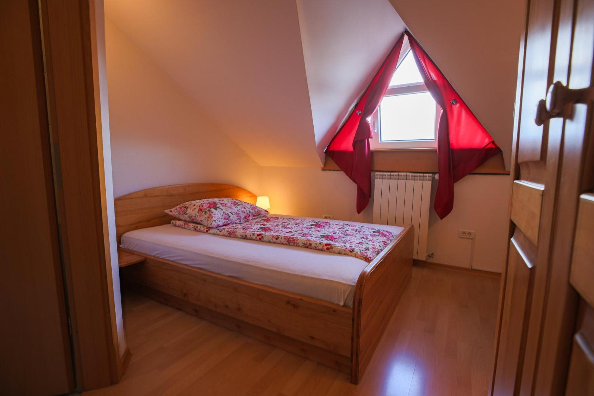 Domacija Malnarjevi Villa Villa Slavina ภายนอก รูปภาพ