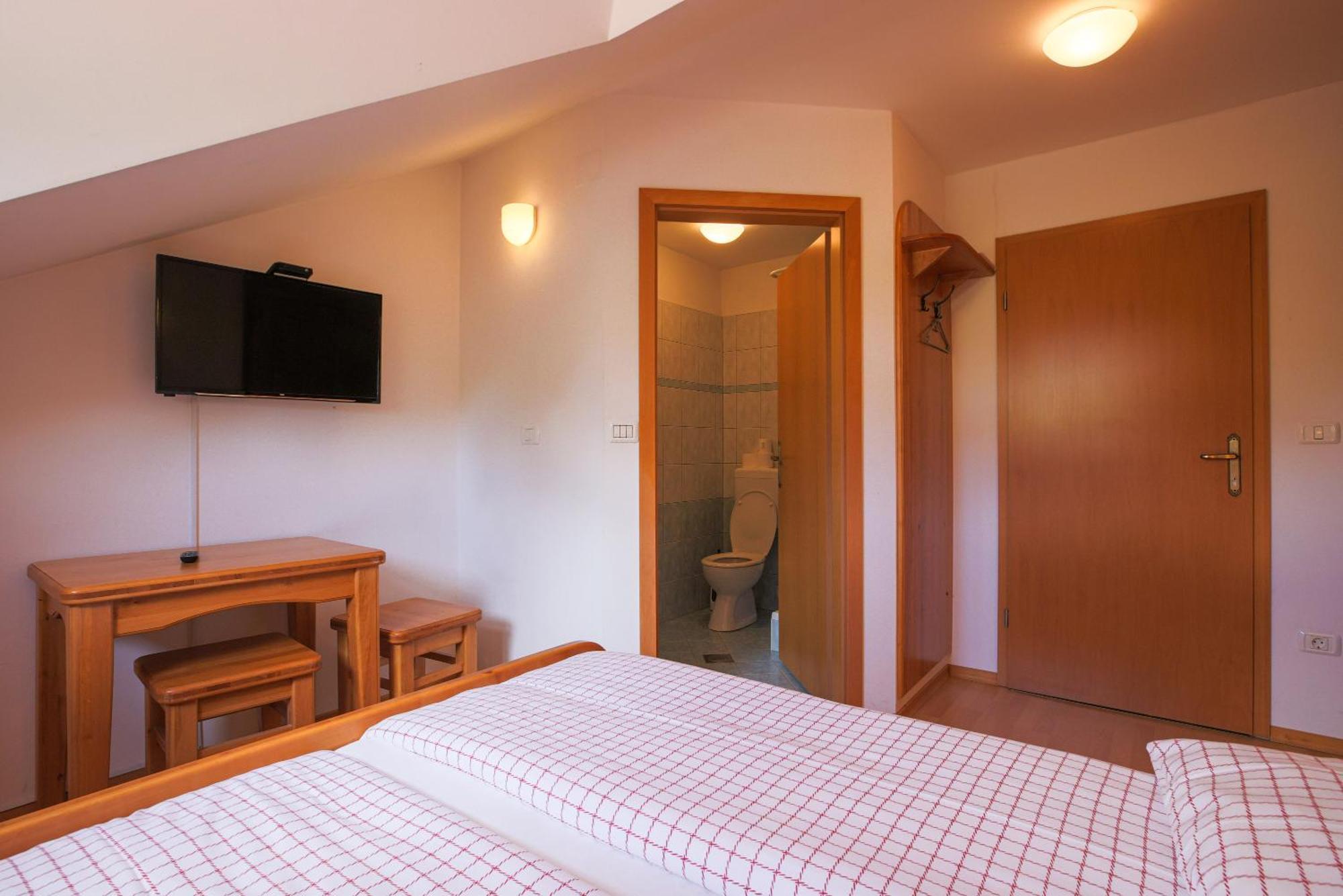 Domacija Malnarjevi Villa Villa Slavina ภายนอก รูปภาพ