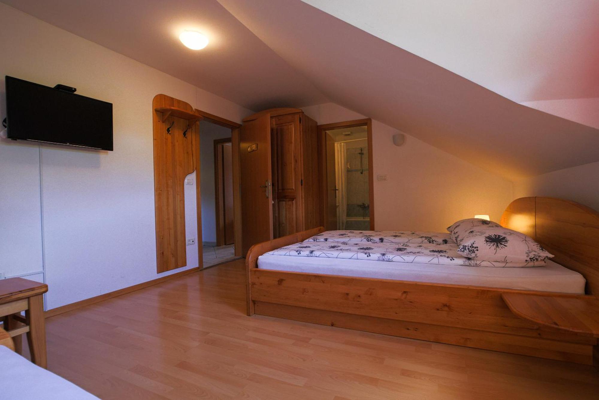 Domacija Malnarjevi Villa Villa Slavina ภายนอก รูปภาพ